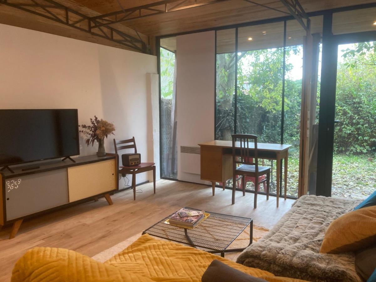 Un Jardin En Ville Toulouse Extérieur photo